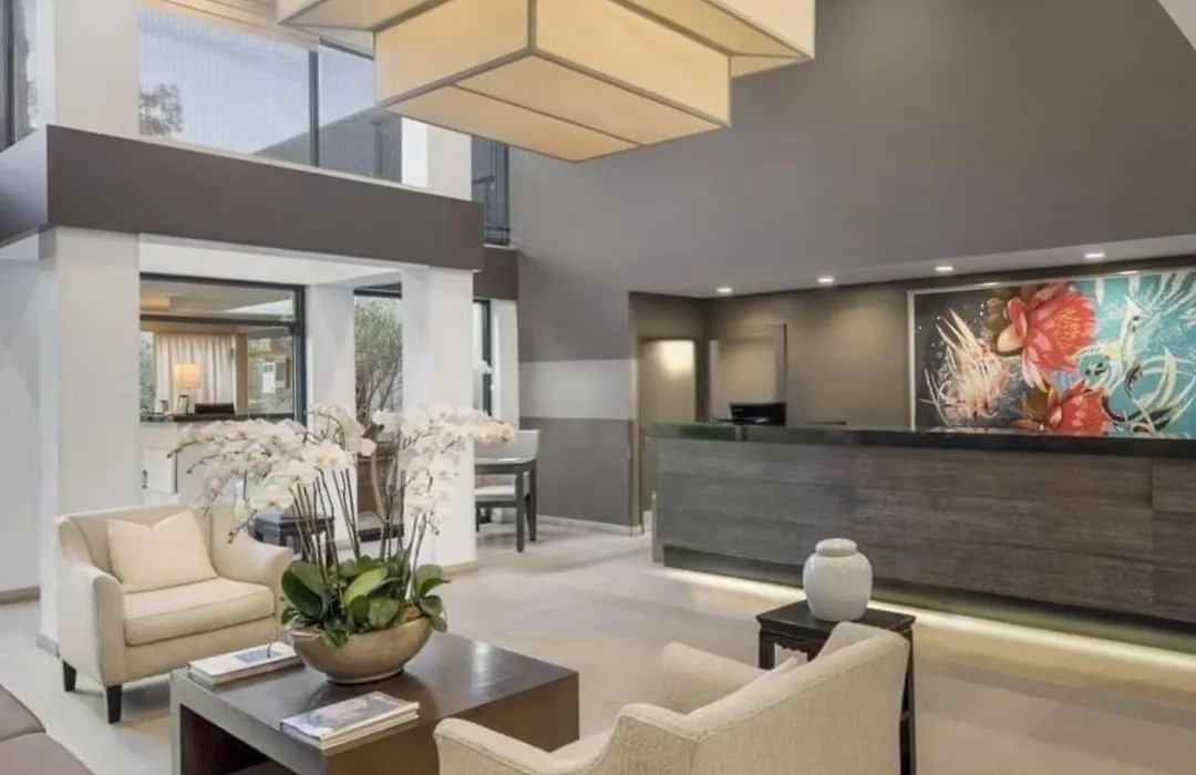 Luxe Sunset Boulevard Hotel-1