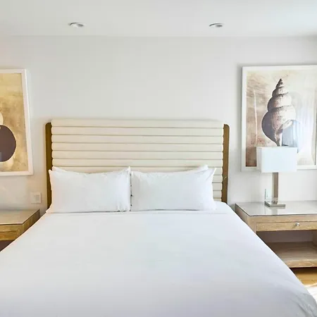 Luxe Sunset Boulevard Hotel-2